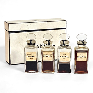 4er Set à 5ml Parfum von Chanel - Bois des Iles, Cuir de Russie, No 5 & No 22