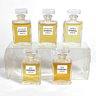 No 5,, No 22, Bois des Iles, Cuir de Russie & Gradénia 5x 3,5ml Parfum von Chanel No 5,, No 22, Bois des Iles, Cuir de Russie & Gradénia 5x 3,5ml Parfum von Chanel