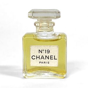 No 19 - ca. 4ml Parfum von Chanel